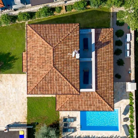 Family Di Holiday home Malinska